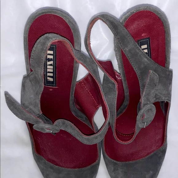 Lesilla High Heels AnkleStrap Sz7 Gray Suede - Picture 2 of 8
